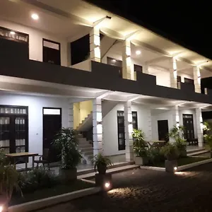 3* Pensión Airport Grand